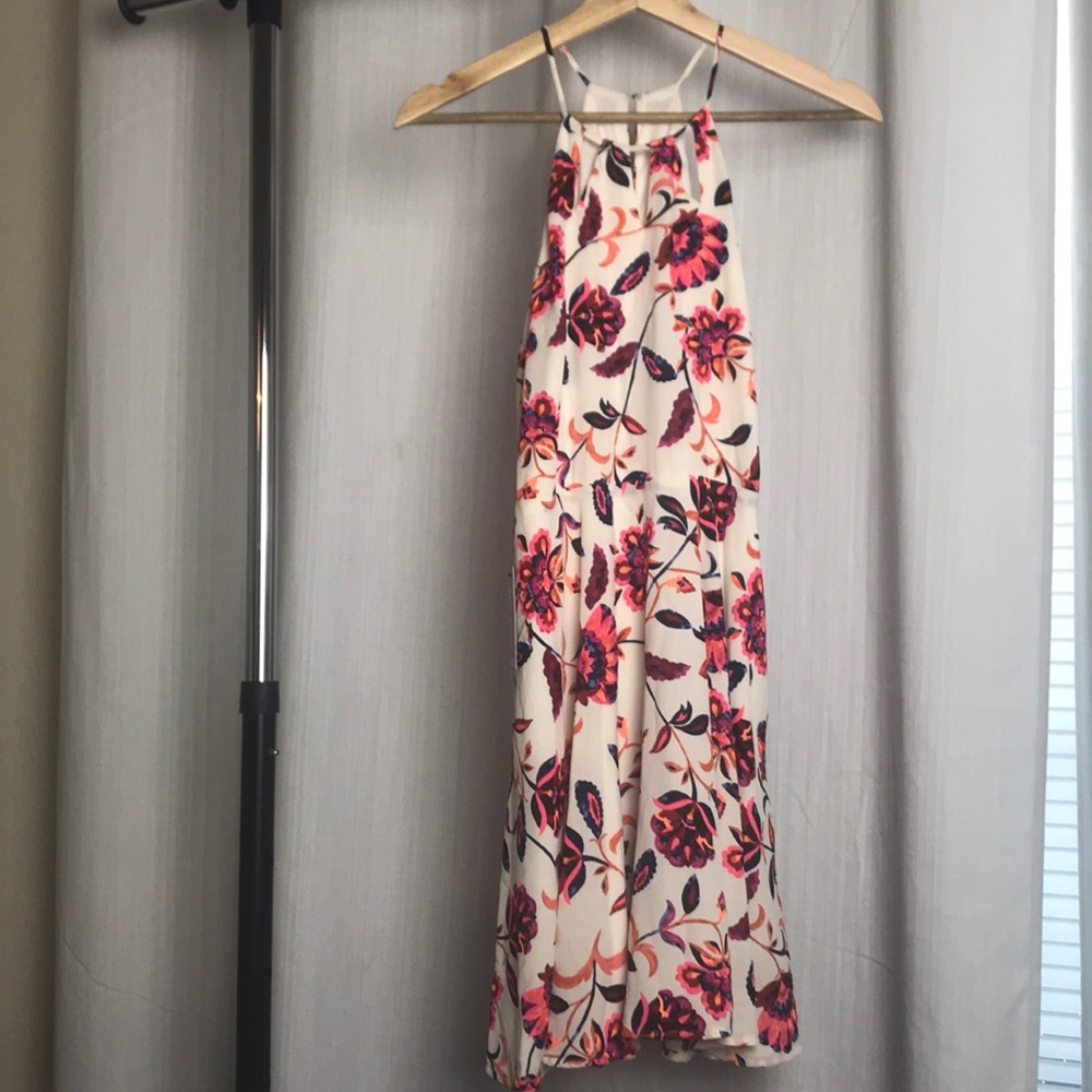 ✨Express Floral Dress